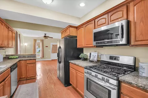 364 W Morris St, Bement, IL 61813 photo 8