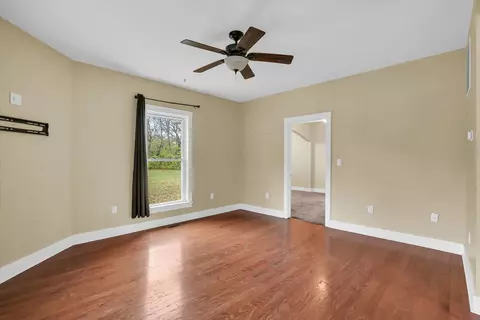 364 W Morris St, Bement, IL 61813 photo 16