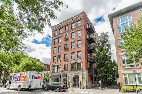 4144 N Sheridan Rd #409, Chicago, IL 60613
