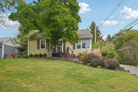 1024 Blanchard St, Downers Grove, IL 60516