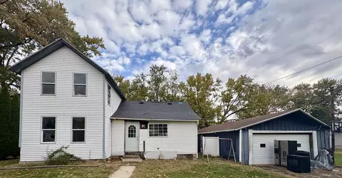 314 W Division St, Amboy, IL 61310