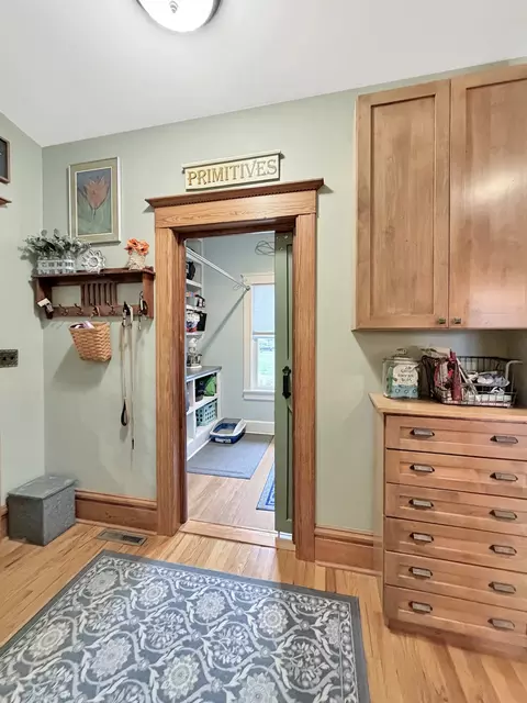 Other - 580 Delmar Dr, Freeport, IL 61032 photo 3 of 29