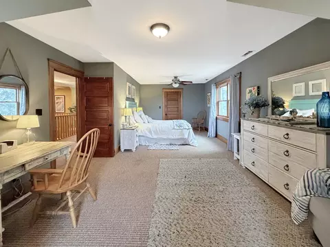 Bedroom - 580 Delmar Dr, Freeport, IL 61032 photo 5 of 9