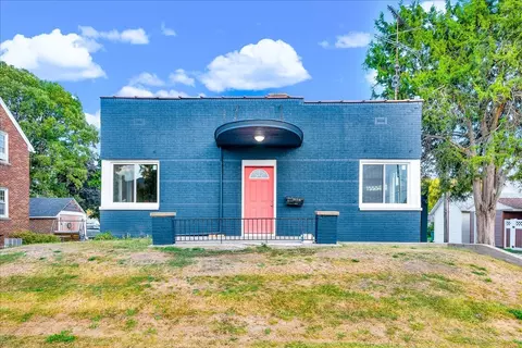 303 N Main St, Tuscola, IL 61953