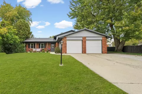2804 Berniece Ct, Champaign, IL 61822