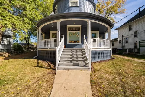 Exterior - 905 Elder St, Bloomington, IL 61701 photo 2 of 6