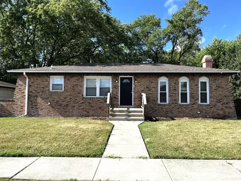 2724 Lake Park Dr, Lynwood, IL 60411
