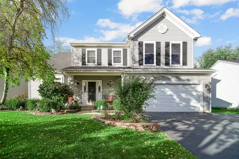 3925 Peartree Dr, Lake In The Hills, IL 60156