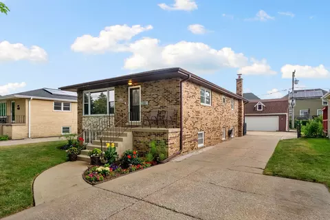 4613 Madison Ave, Brookfield, IL 60513