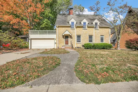 910 W Springfield Ave, Champaign, IL 61821