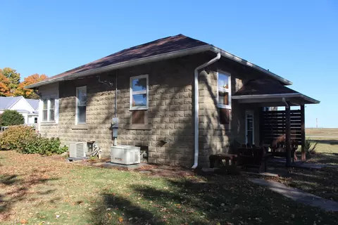 Other - 215 North St, Weldon, IL 61882 photo 3 of 7