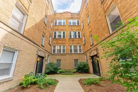 3707 W Altgeld St #1, Chicago, IL 60647