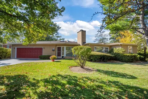 1140 Ridge Rd, Highland Park, IL 60035