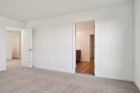 Bedroom - 1808 Overland Dr, Plainfield, IL 60586 photo 8 of 11