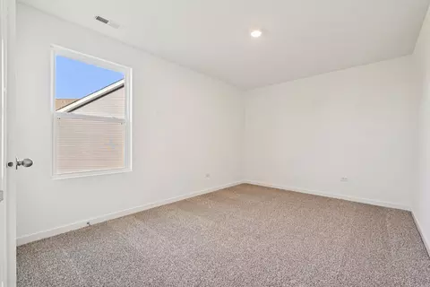 Bedroom - 1808 Overland Dr, Plainfield, IL 60586 photo 10 of 11