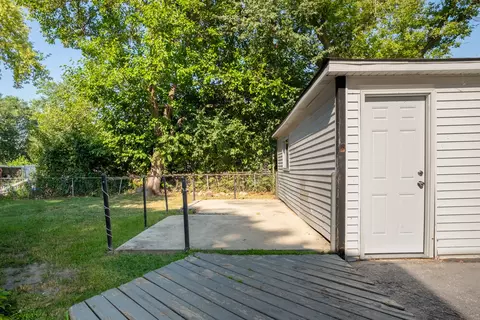 37902 N West St, Spring Grove, IL 60081 photo 3