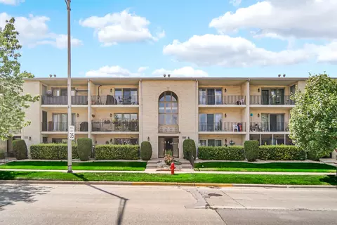 10538 S Central Ave #3S, Chicago Ridge, IL 60415