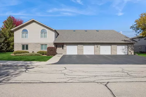 2689 Jodee Dr #B, Joliet, IL 60436