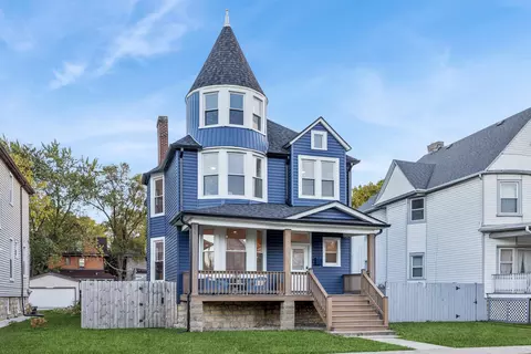 5829 W Ohio St, Chicago, IL 60644