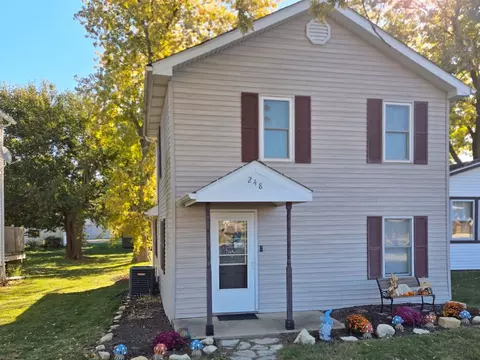 248 S Oak St, Chebanse, IL 60922