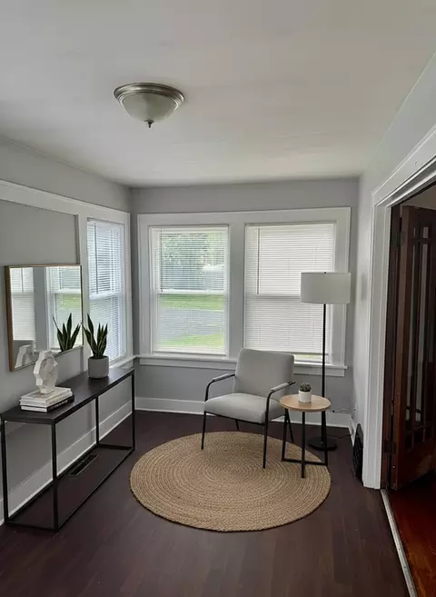 118 Wilcox Ave, Elgin, IL 60123 photo 3