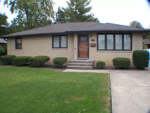 914 Catherine St, Joliet, IL 60435