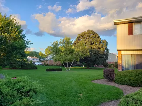 1643 Castbourne Ct, Wheaton, IL 60189 photo 7