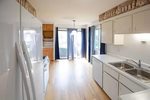 1643 Castbourne Ct, Wheaton, IL 60189 photo 13