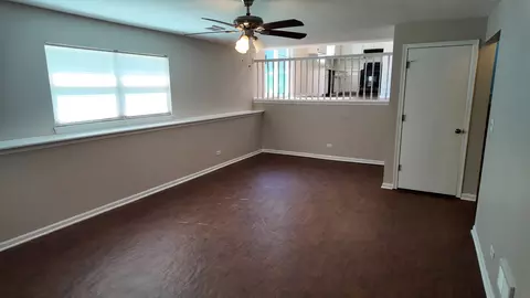 Living - 25601 S Linden Ave, Monee, IL 60449 photo 3 of 3