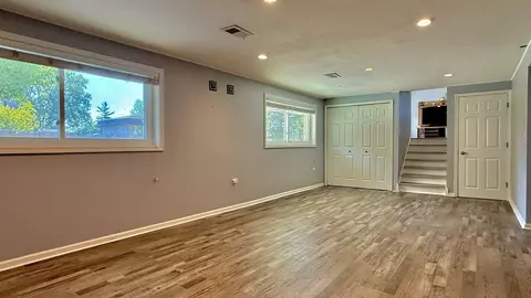 Other - 2181 Plainfield Dr, Des Plaines, IL 60018 photo 3 of 4
