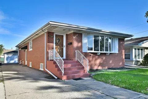 7350 W Argyle St, Harwood Heights, IL 60706