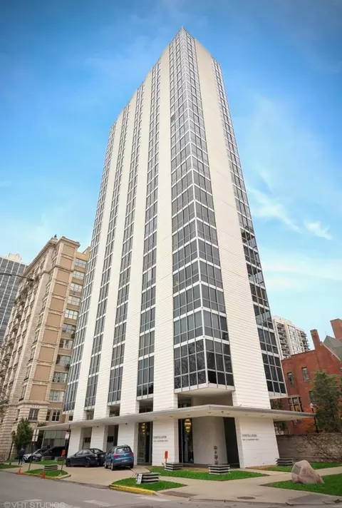 1555 N Dearborn Pkwy #7E, Chicago, IL 60610