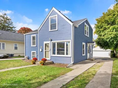 412 E Washington St, Villa Park, IL 60181