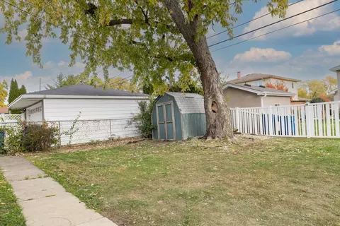 Exterior - Undisclosed, Alsip, IL 60803 photo 4 of 5