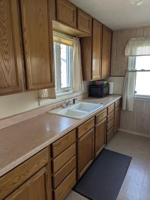 1485 S Burchard Ave, Freeport, IL 61032 photo 5