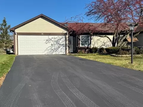 248 Whitewood Dr, Streamwood, IL 60107