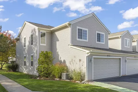 2263 Reflections Dr, Aurora, IL 60502