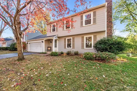 822 Liberty Ave, Saint Charles, IL 60174