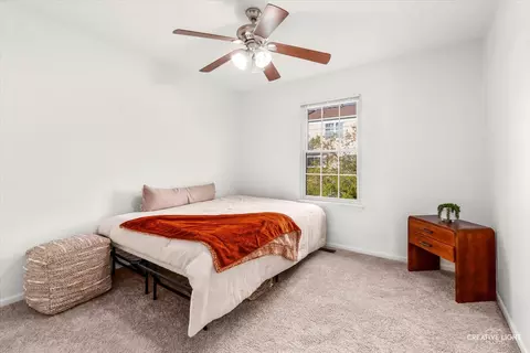 Bedroom - 170 Half Moon Cir, Aurora, IL 60504 photo 2 of 3