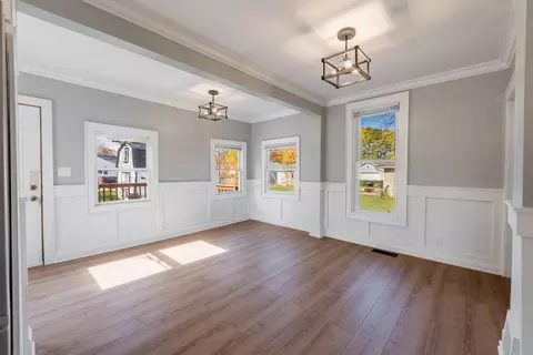 Living - 702 E Side Dr, Geneva, IL 60134 photo 3 of 3