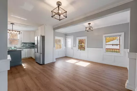 Living - 702 E Side Dr, Geneva, IL 60134 photo 1 of 3