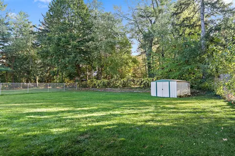 Exterior - 1015 Lawrence Ave, Elgin, IL 60123 photo 3 of 4