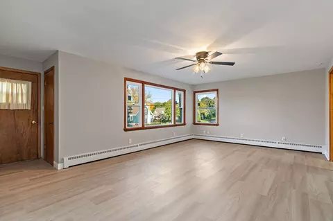 Living - 1015 Lawrence Ave, Elgin, IL 60123 photo 1 of 2
