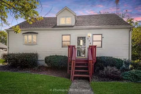 274 W Sheffield St, Saint Anne, IL 60964