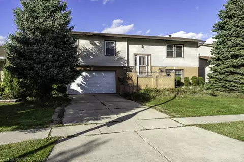 1822 W Catalpa Ln, Mount Prospect, IL 60056