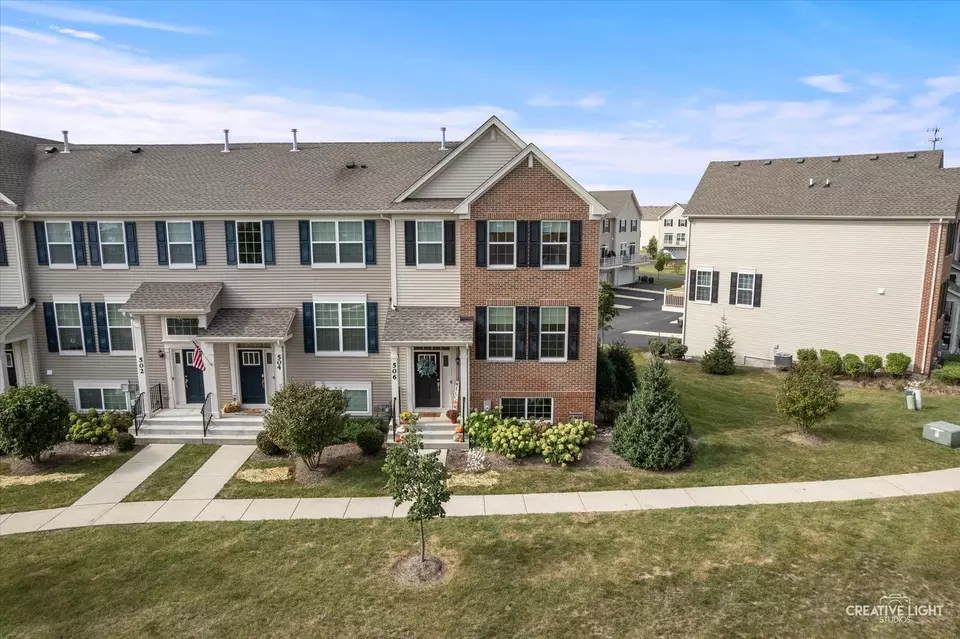 View/Area - 506 Creek Dr, Oswego, IL 60543 photo 1 of 8