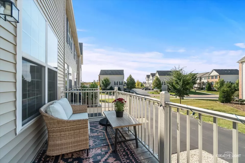 Exterior - 506 Creek Dr, Oswego, IL 60543 photo 2 of 3