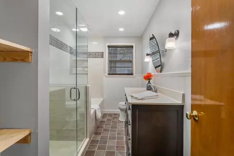 1111 W John St, Champaign, IL 61821 photo 24