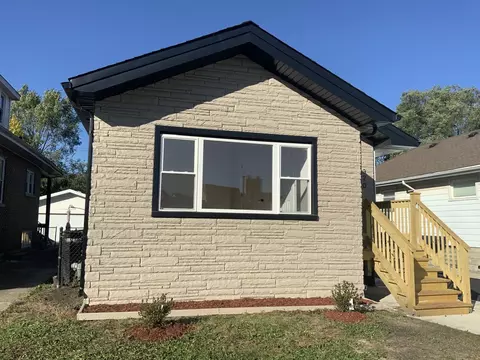 320 157th St, Calumet City, IL 60409