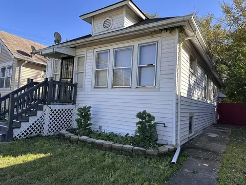 Exterior - 296 E 149th St, Harvey, IL 60426 photo 2 of 6